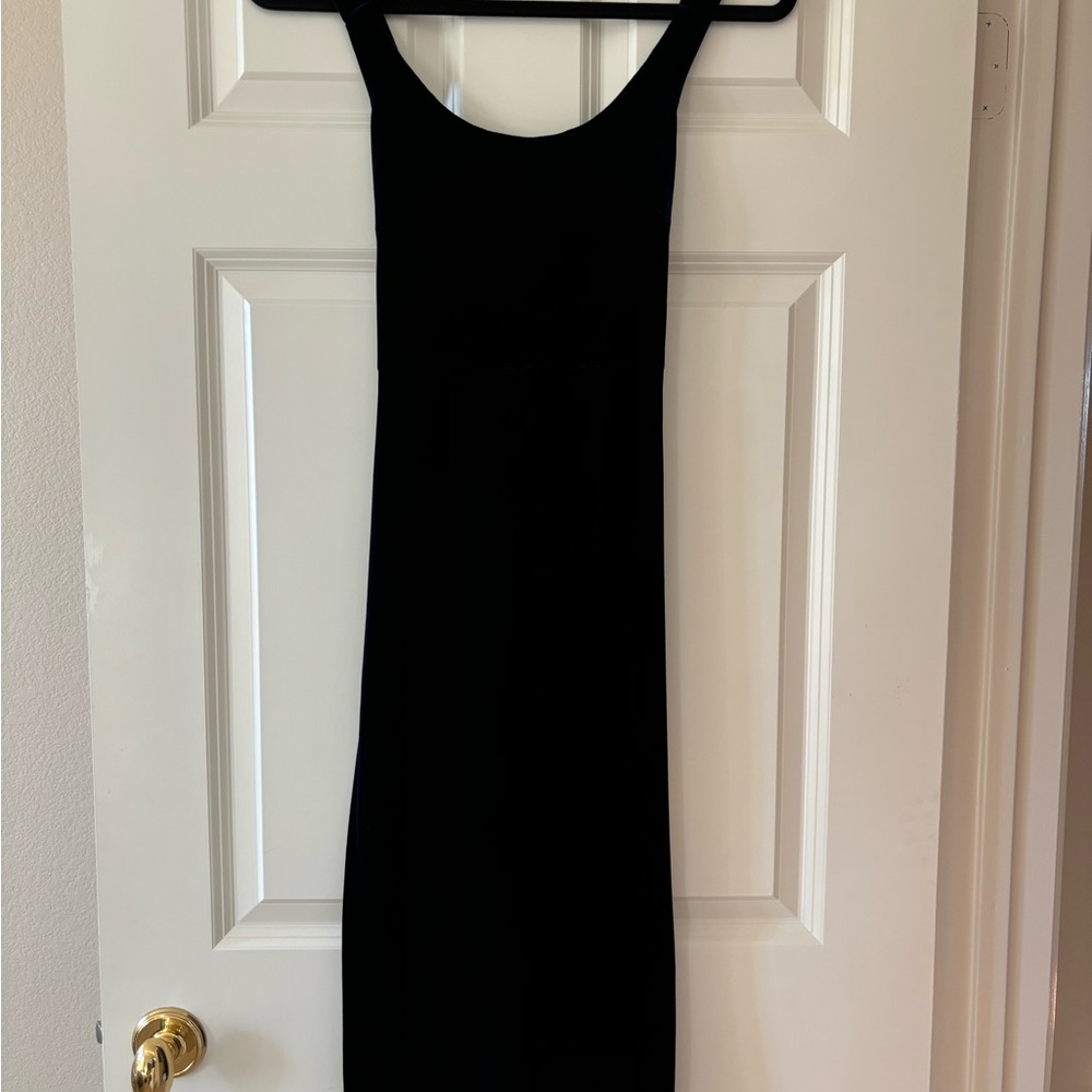 Elegant Navy Velvet Midi Dress